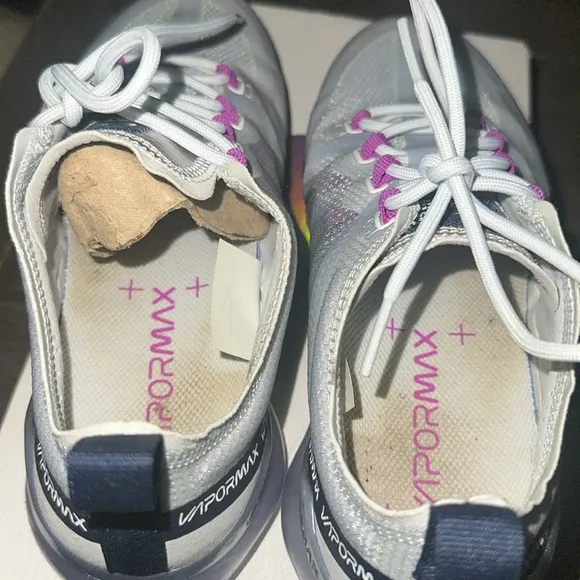 Nike Vapormax Athletic Sneakers 2019 dead stock - Gray clear Purple