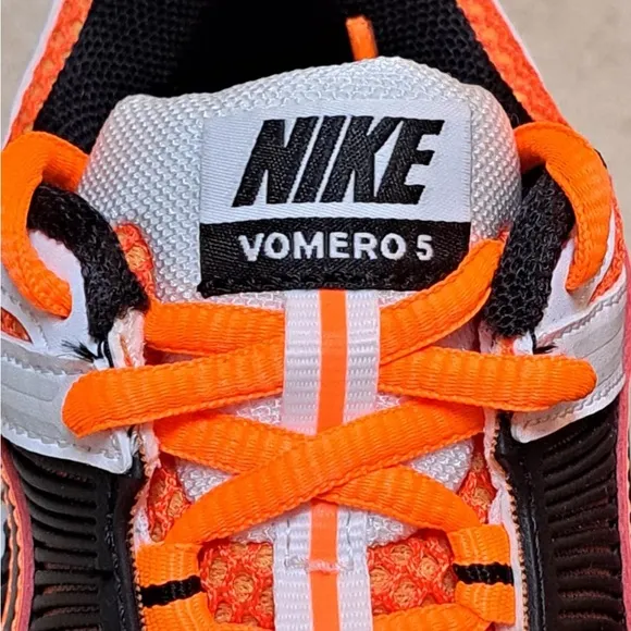 Nike Vomero 5 &quot;Total Orange&quot; - Kids Size 3Y / Wmns 4.5