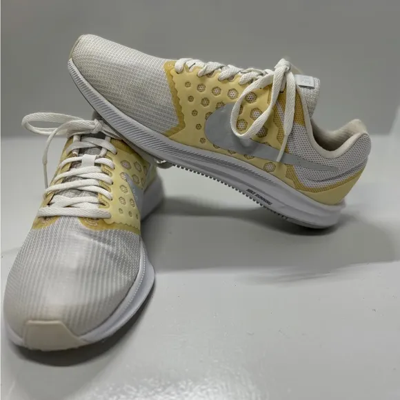 Nike White Downshifter 7 Running Shoes size 8.5