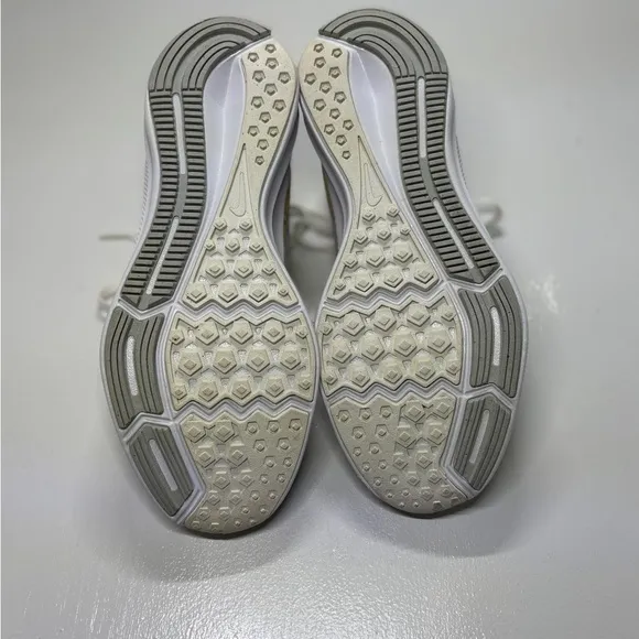Nike White Downshifter 7 Running Shoes size 8.5