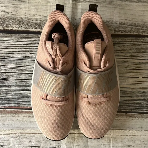 Nike Wmns In-Season TR 9 CoralStardust Sz 8 NWOT