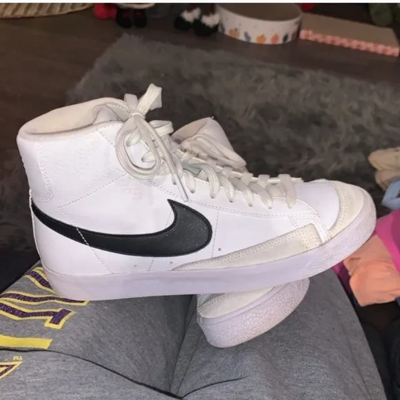 Nike Youth 7 High Top Shoes. Black And White. Great Condition