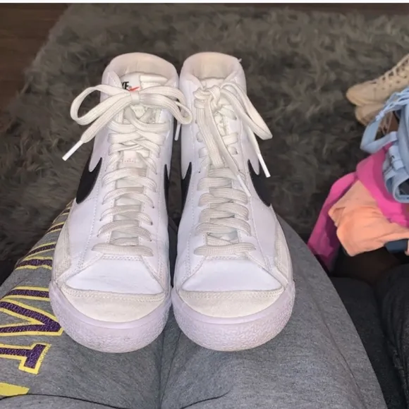 Nike Youth 7 High Top Shoes. Black And White. Great Condition