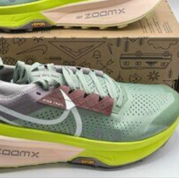 Nike ZoomX Zegama 2Jade Horizon Cyber Crimson Tint Sail Size 7