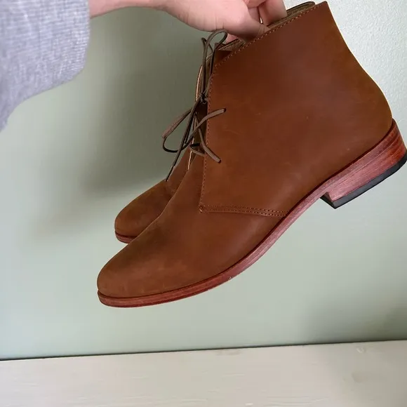 Nisolo ISA Chukka Leather Boot