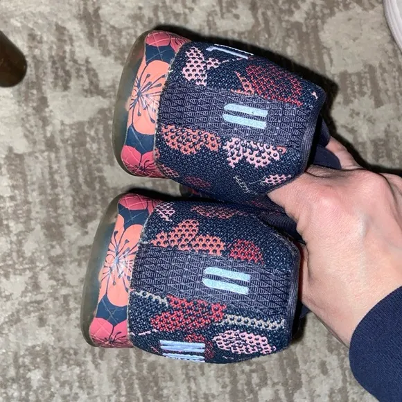 NOBULL Women's Floral Training Shoes - Navy and Pink Size 8.5 Athletic