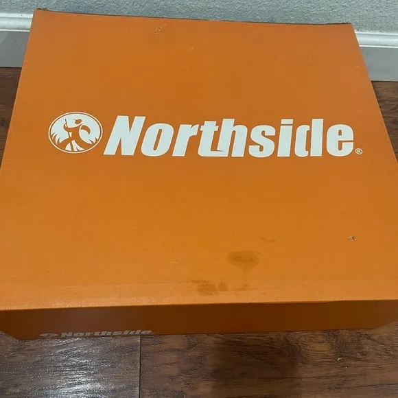 Northside gently used boots size 9