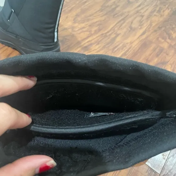 Northside gently used boots size 9