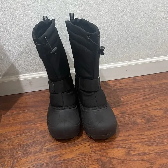 Northside gently used boots size 9
