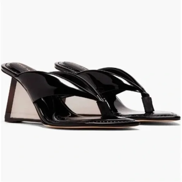 NWB Good American Cinder-F*CKING-RELLA Wedge Black Patent Thong Size 7
