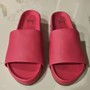 NWOB Beek Pelican Leather Platform Sandal