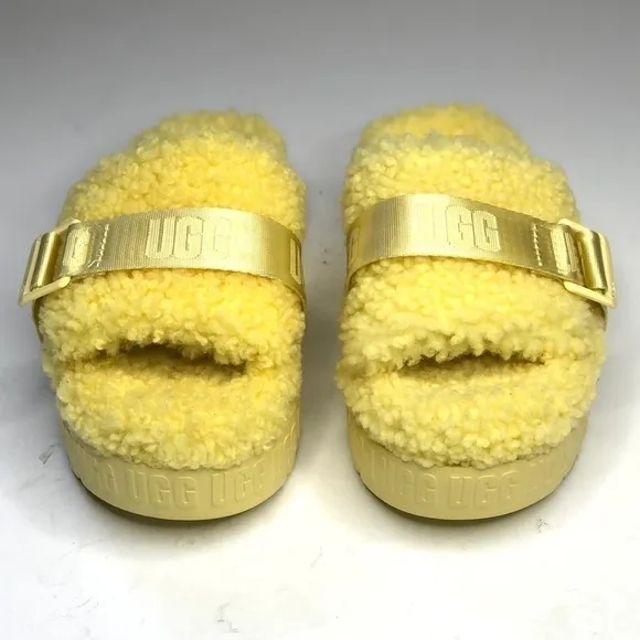 NWOB UGG Fluffita sulfur yellow fur platform slides sandals sheepskin size 6