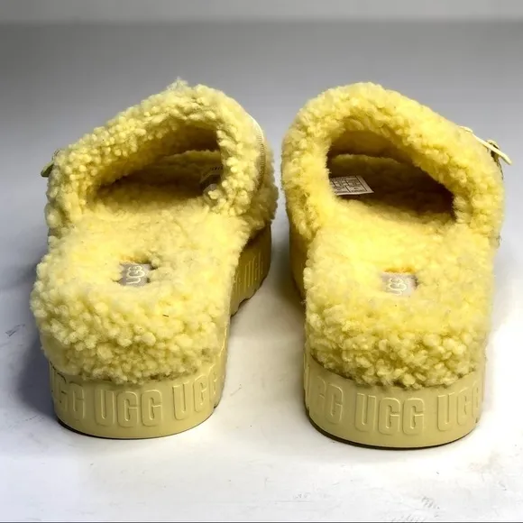 NWOB UGG Fluffita sulfur yellow fur platform slides sandals sheepskin size 6