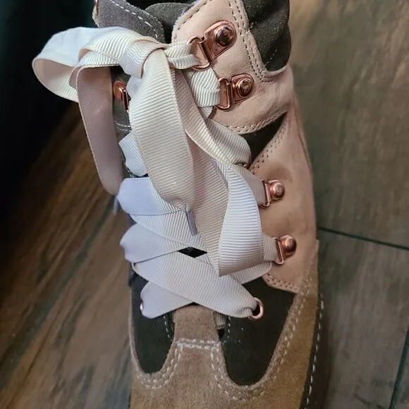 NWOB Kelsi Dagger Brooklyn Mari Hiker Boots