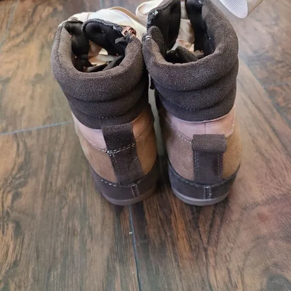 NWOB Kelsi Dagger Brooklyn Mari Hiker Boots