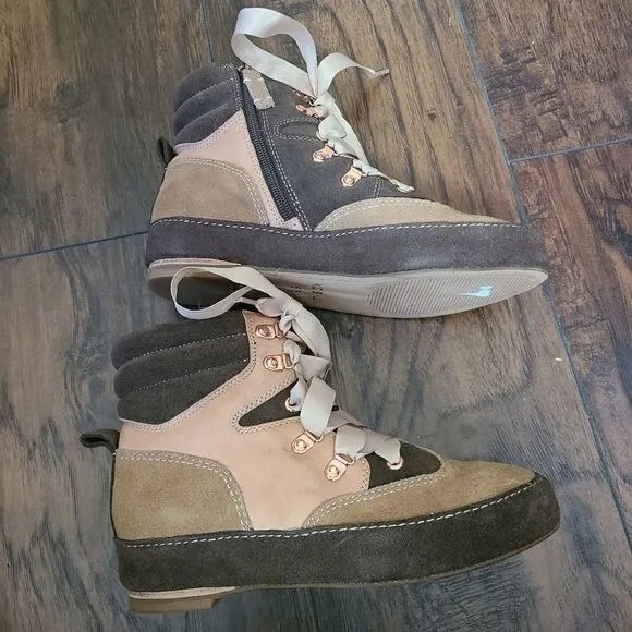 NWOB Kelsi Dagger Brooklyn Mari Hiker Boots