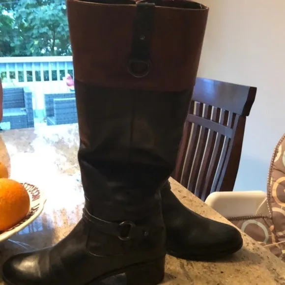 NWOT Bandolino Cavanna size 7M