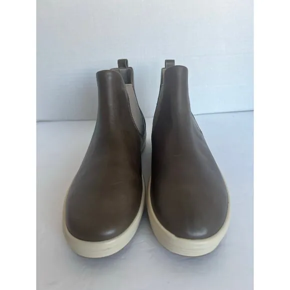NWOT ECCO SOFT Chelsea Brown Pull On Rubber Sole Ankle Bootie Comfort Shoes 10