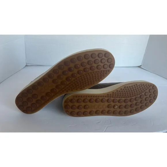 NWOT ECCO SOFT Chelsea Brown Pull On Rubber Sole Ankle Bootie Comfort Shoes 10