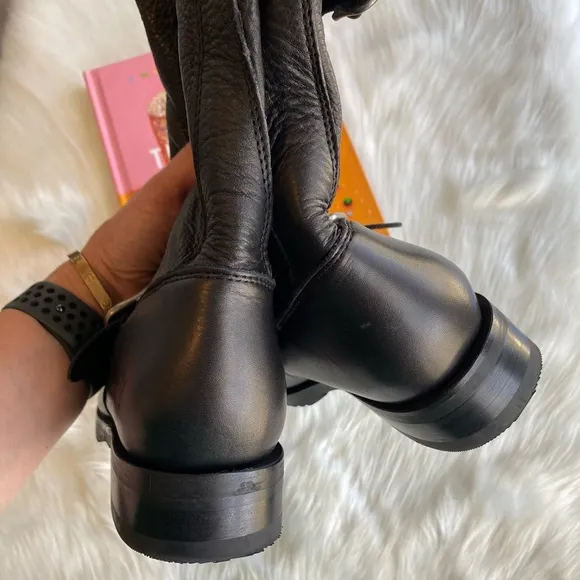 NWOT Frye Boots Size 9