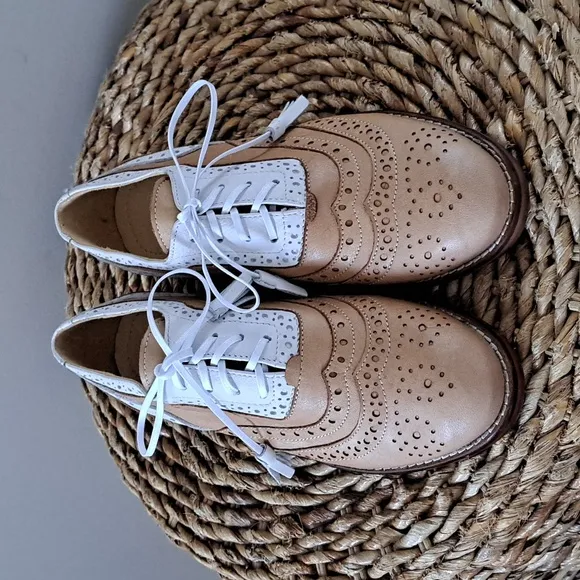 NWOT Girotti Womens Italian Custom‎ Made Camel Tan/White Leather Oxford Shoes 37