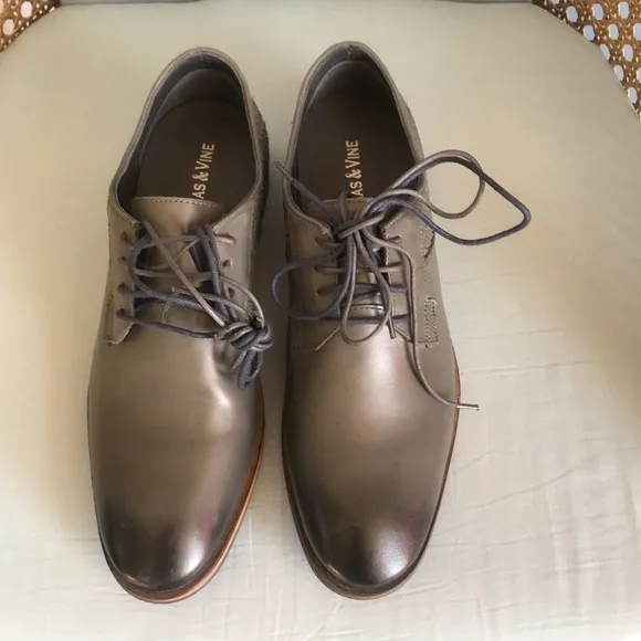 NWOT Thomas &amp; Vine gray leather oxford lace up dress shoes size 10.5