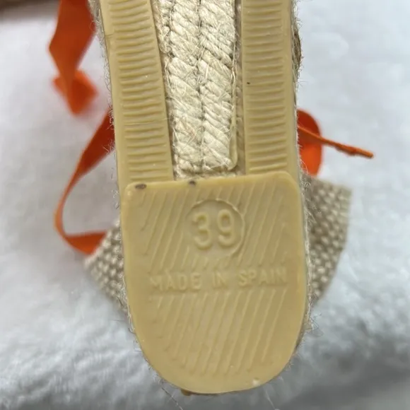 NWOT Tory Burch Espadrille Sandals size 9