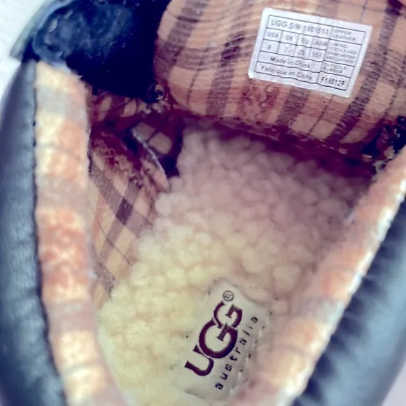 NWOT UGG baby shoes! Navy color! Brand new, never used.