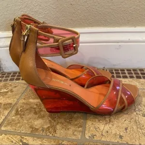 NWOT~VIA SPIGA Pink Lucite Wedge Shoes Size 7 1/2