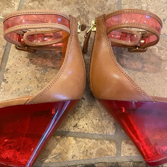 NWOT~VIA SPIGA Pink Lucite Wedge Shoes Size 7 1/2