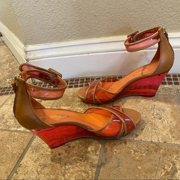 NWOT~VIA SPIGA Pink Lucite Wedge Shoes Size 7 1/2
