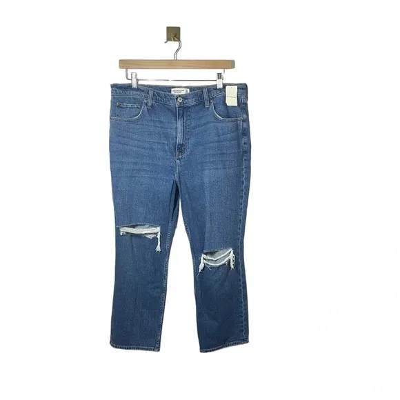 NWT Abercrombie &amp; Fitch Ankle Straight Ultra High Rise Distressed Jeans Size 33S
