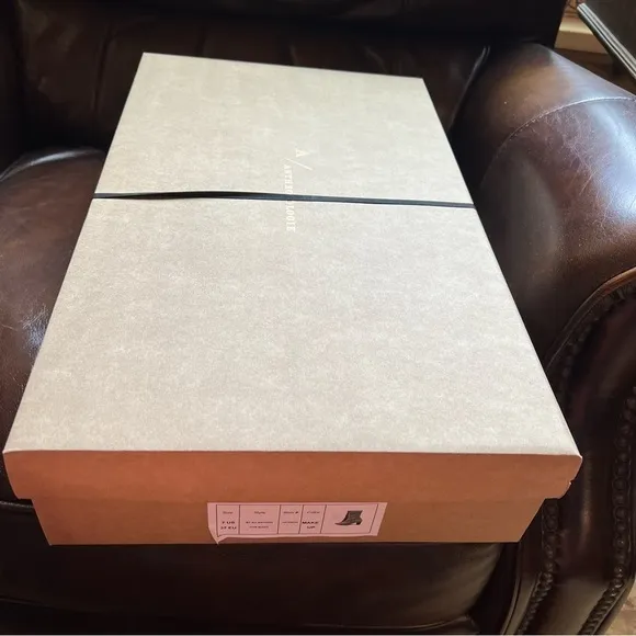 NWT Anthropologie Blush Microsuede Over the Knee Boots Made Spain Size 7