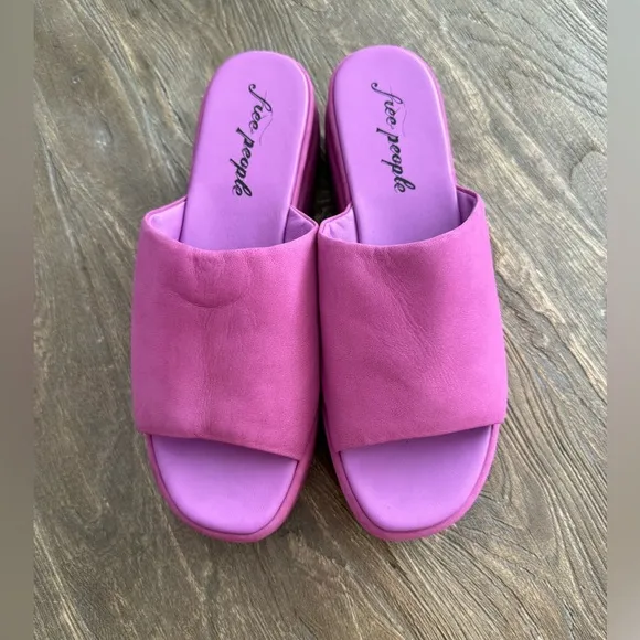 NWT Free People Harbor Platform Sandals in Fuchsia Flirt Size 41 (11)