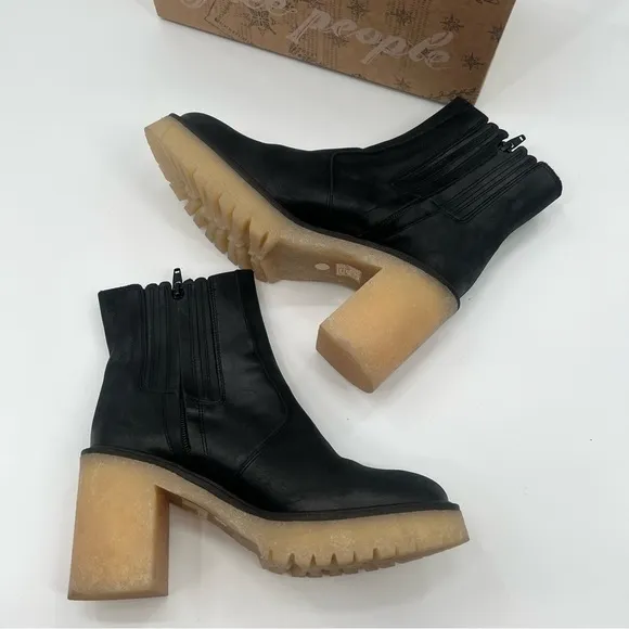 NWT Free People James Chelsea Black Boots Chunky Feels Ankle Booties 38.5 8