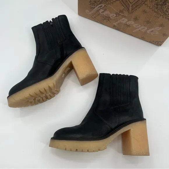 NWT Free People James Chelsea Black Boots Chunky Feels Ankle Booties 38.5 8