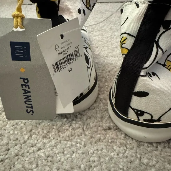 NWT Gap Kids   Peanuts Snoopy Woodstock Hi Top Shoes, 13