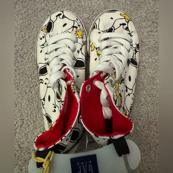 NWT Gap Kids   Peanuts Snoopy Woodstock Hi Top Shoes, 13