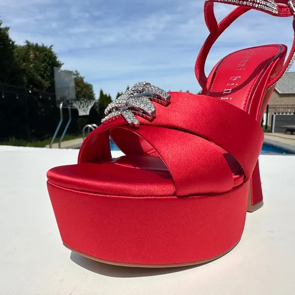 NWT Gianni Bini 9.5 Dempsey Red Satin Bow Platform Sandals