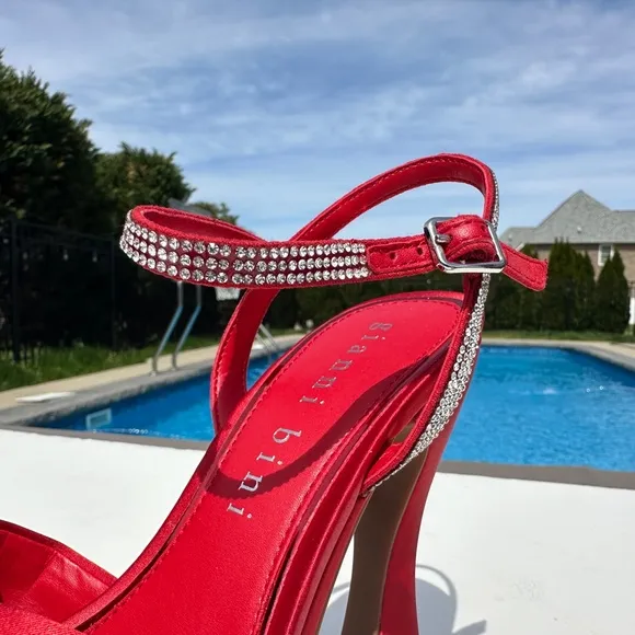 NWT Gianni Bini 9.5 Dempsey Red Satin Bow Platform Sandals