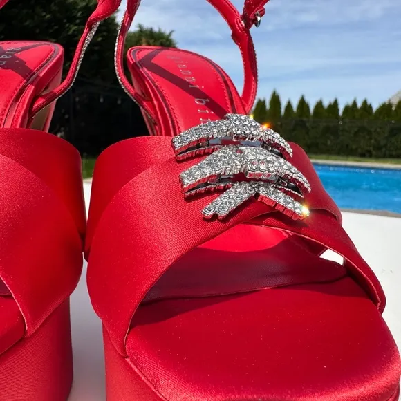 NWT Gianni Bini 9.5 Dempsey Red Satin Bow Platform Sandals