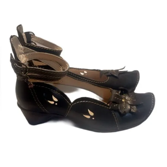 NWT Rovers Black leather Court Ballerina appliqué kitten Coachella heel 36/37