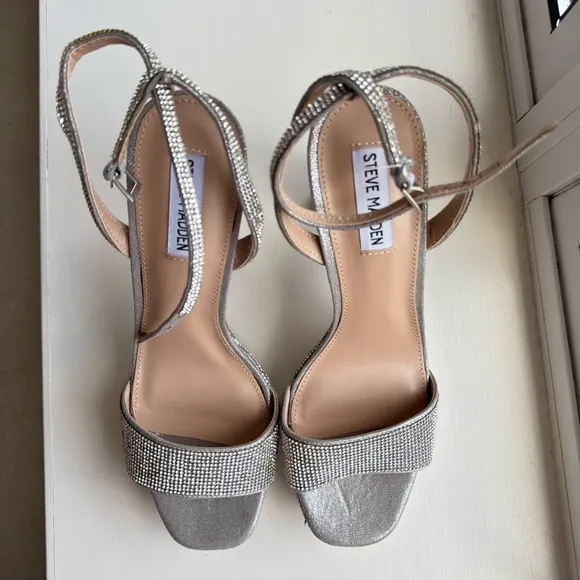 NWT Steve Madden Dress Sandals.