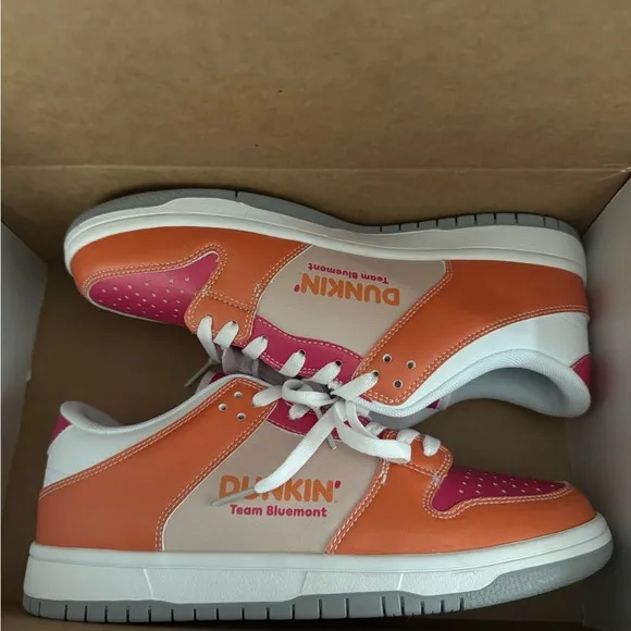 NWT Women's Custom Designed Dunkin' Donuts Vegan Leather Tennis Shoes. Size 9