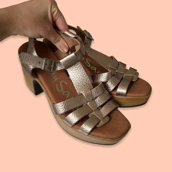 Oh! My Sandals Women's Metallic Platform Sandals
