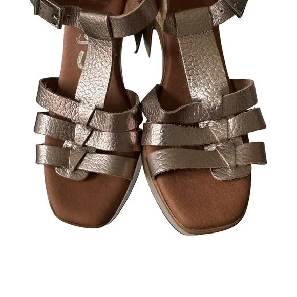 Oh! My Sandals Women's Metallic Platform Sandals