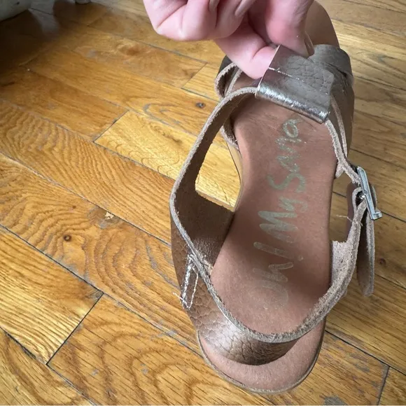 Oh! My Sandals Women's Metallic Platform Sandals