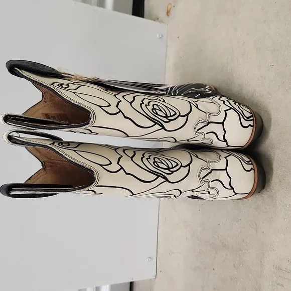 Olivia Bennett by Twisted X boots