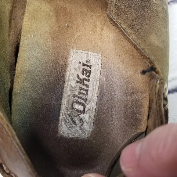 Olukai moloa brown leather shoes