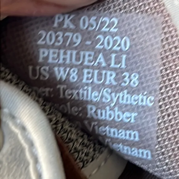 OluKai Pehuea Li Convertible Sneakers